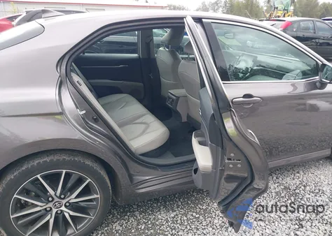 2021 Toyota Camry Xle Hybrid из США, поврежденный, VIN 4T1F31AK2MU563648